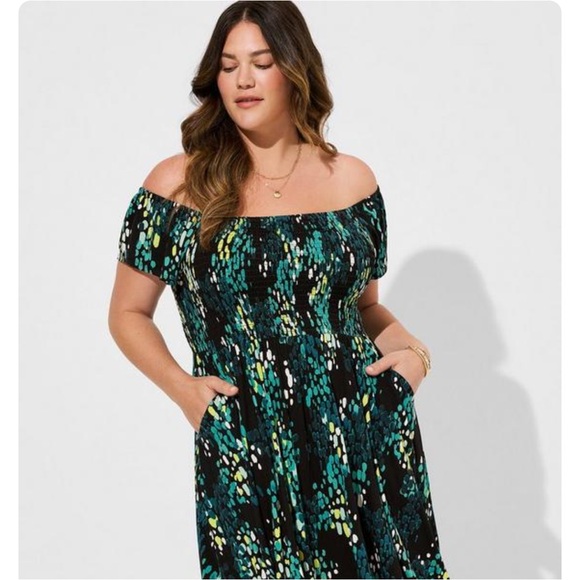 Mini Super Soft Off-Shoulder Dress - Dotted - Picture 2 of 8